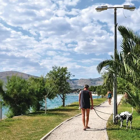 Amazing In Okrug Gornji With Wifi Apartment Trogir