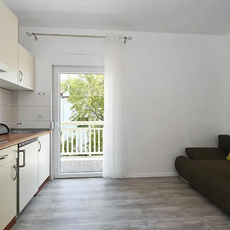 Beautiful In Okrug Gornji Appartamento