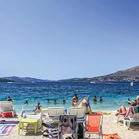 Amazing In Okrug Gornji With Wifi * Trogir